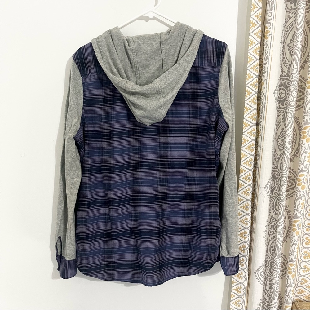 NORTH FACE - Plaid Button-Up Hoodie Shirt - Picture 3 of 4